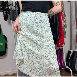 Women's Pierre Cardin Skirt Size 14 White Floral whimsical vintage 90s grunge